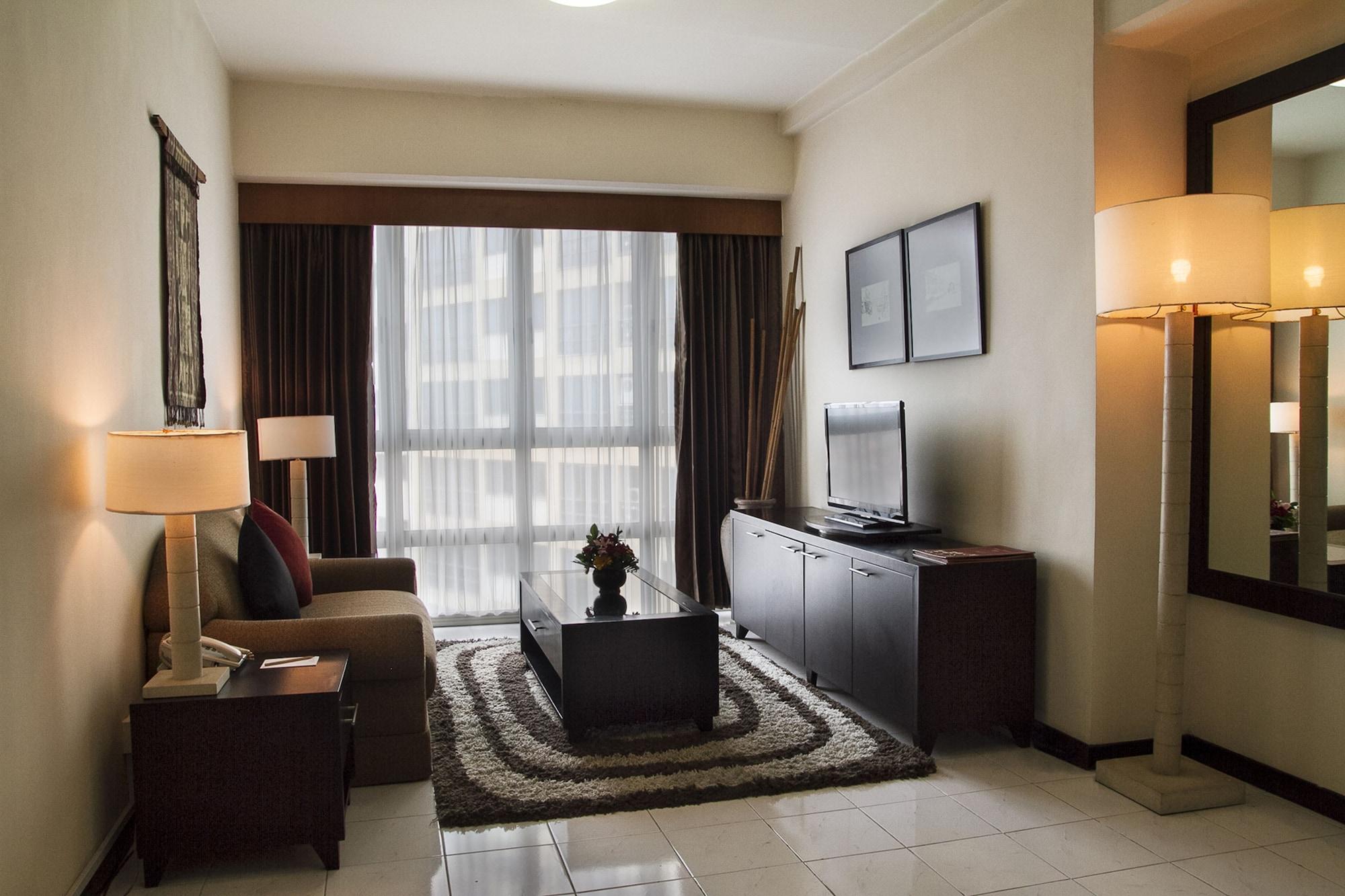 Verwood Hotel And Serviced Residence Surabaya Exteriör bild